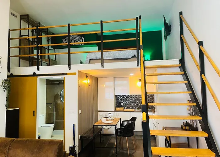 Duplex Tipo Loft De Estilo Selvatico Y Safari, Con Encanto Y A Pasos Del Mar דירה *